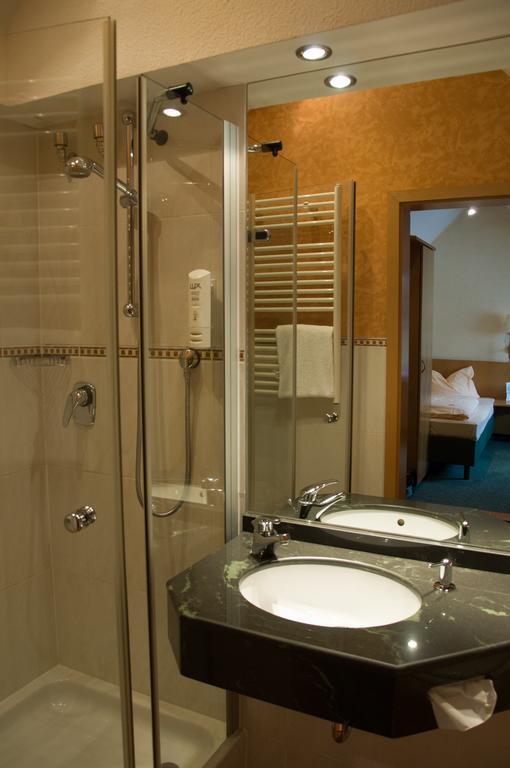 Domizil Alte Post Hotel Püttlingen Værelse billede