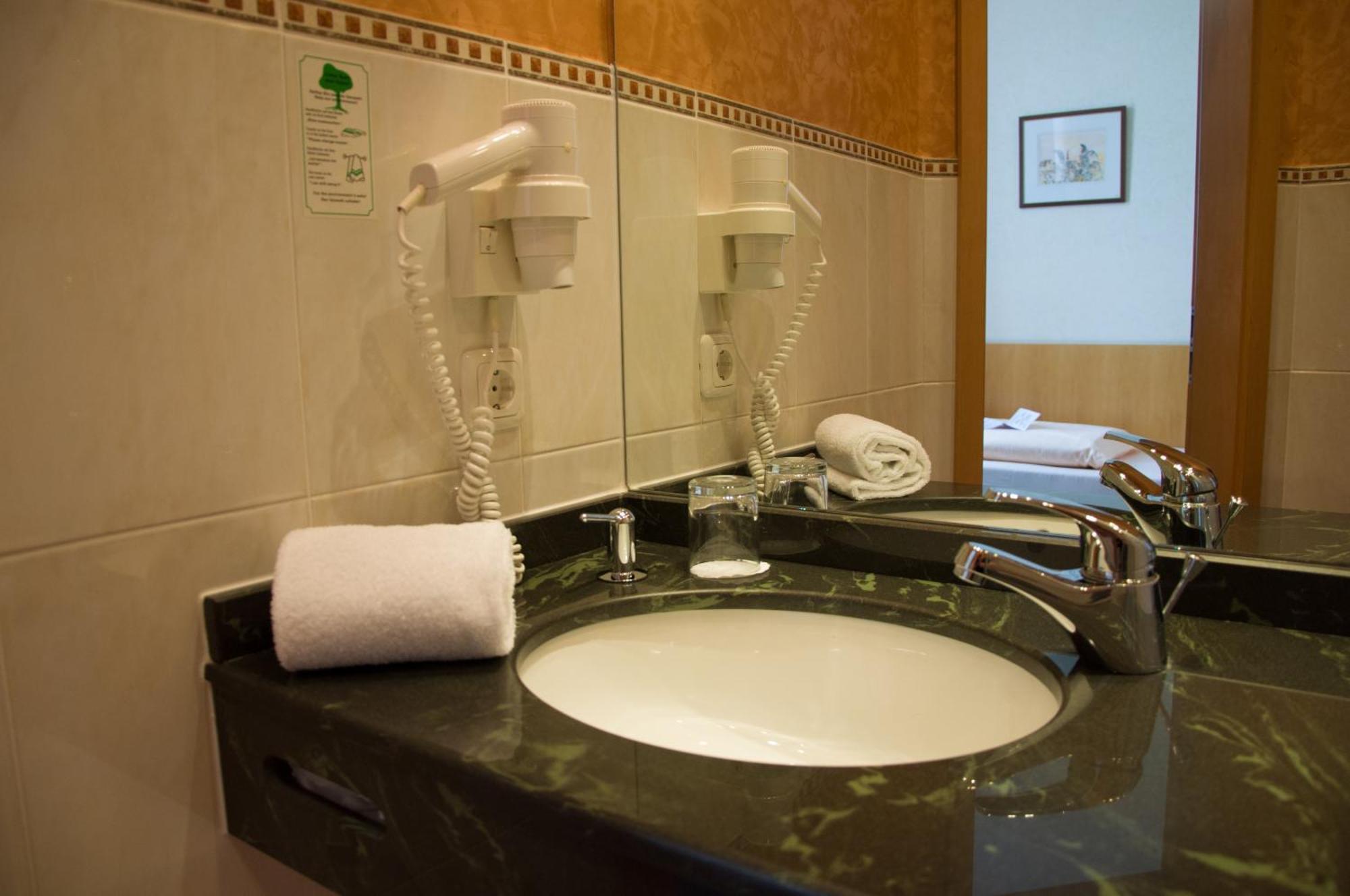 Domizil Alte Post Hotel Püttlingen Værelse billede