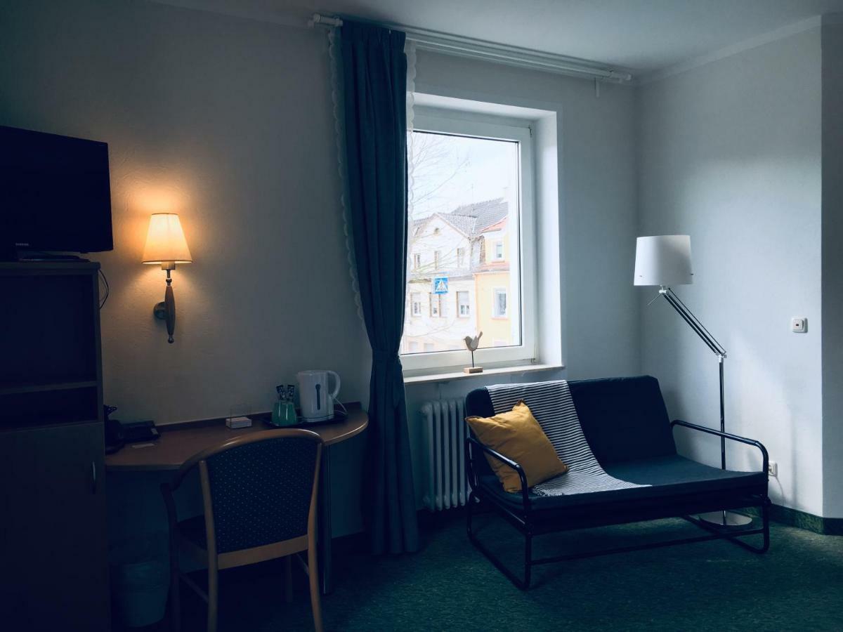 Domizil Alte Post Hotel Püttlingen Eksteriør billede
